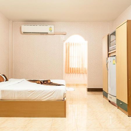 Pn Gold Resort Bangsaen Exteriér fotografie