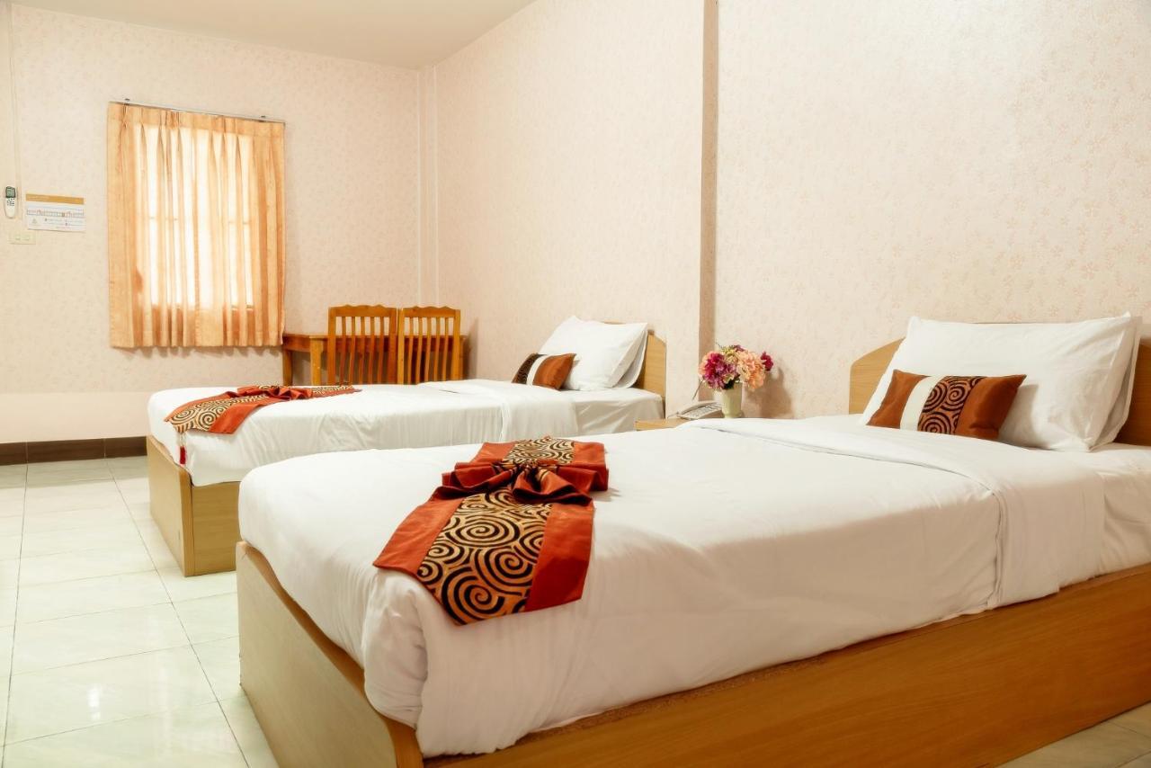 Pn Gold Resort Bangsaen Exteriér fotografie