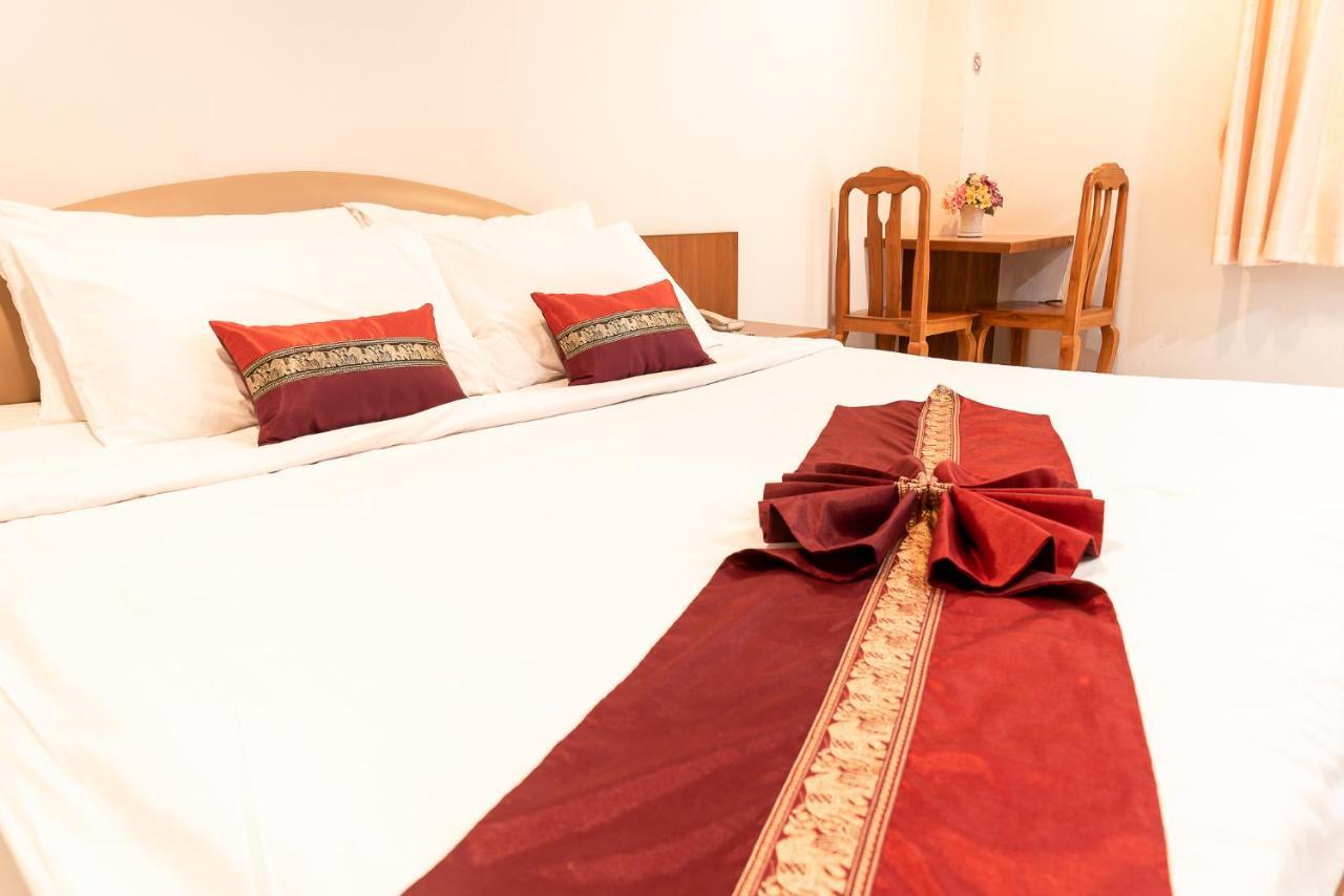Pn Gold Resort Bangsaen Exteriér fotografie