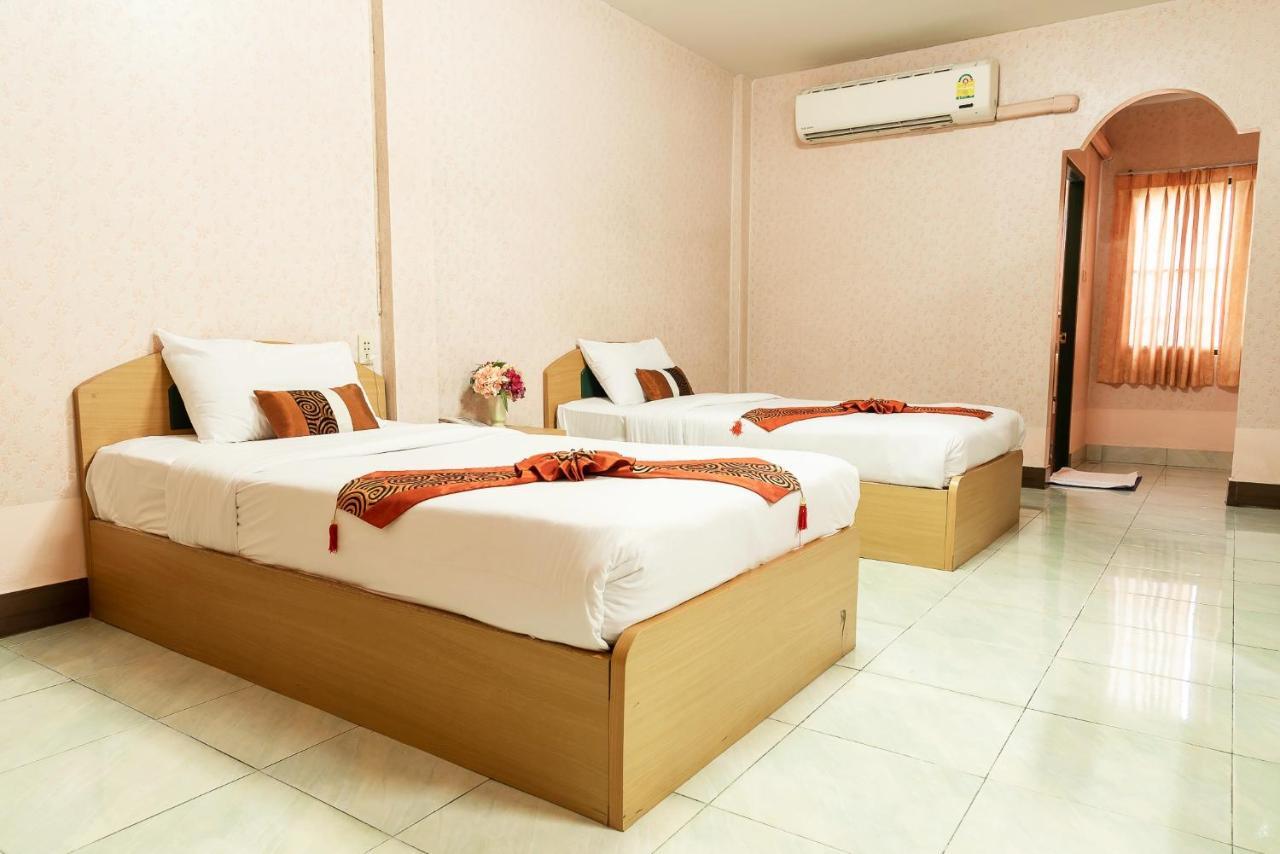 Pn Gold Resort Bangsaen Exteriér fotografie