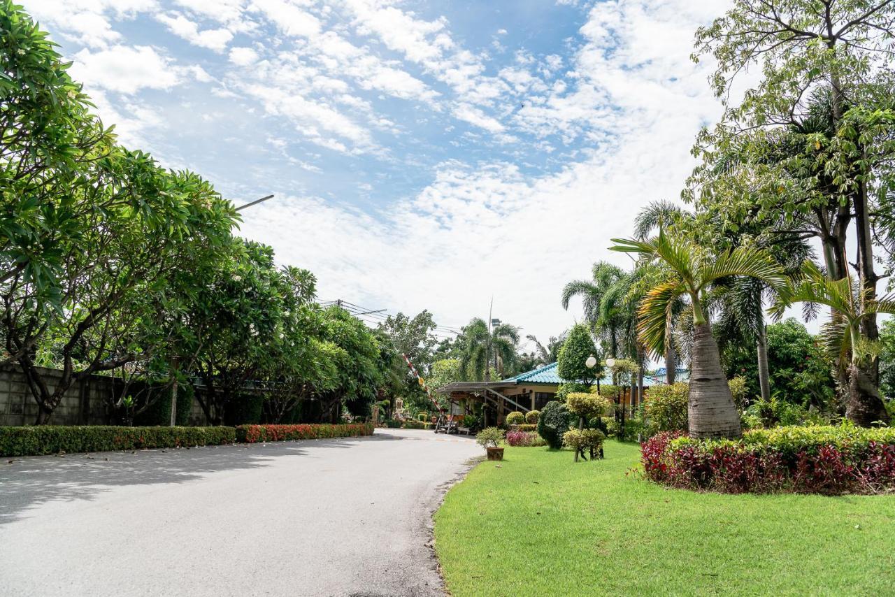 Pn Gold Resort Bangsaen Exteriér fotografie