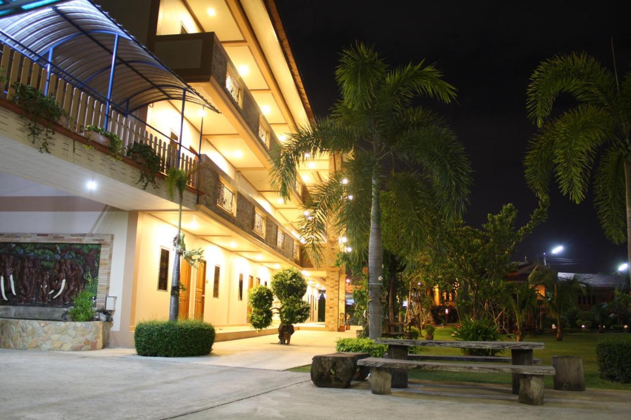 Pn Gold Resort Bangsaen Exteriér fotografie