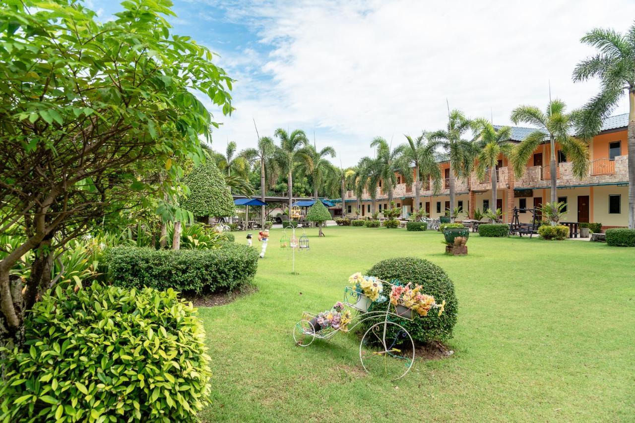 Pn Gold Resort Bangsaen Exteriér fotografie
