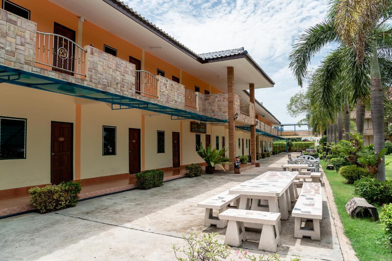 Pn Gold Resort Bangsaen Exteriér fotografie